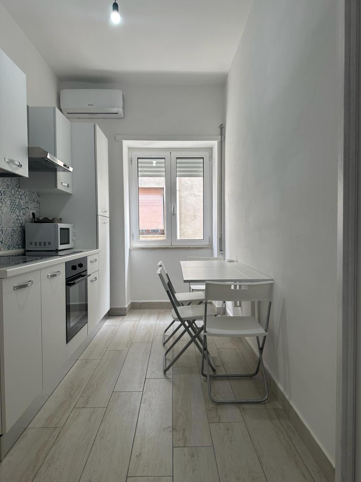 Апартаменти Rent House Scauri Мінтурно Екстер'єр фото